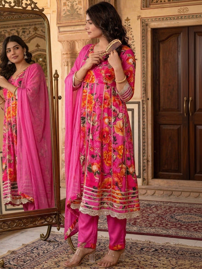 Women Kurta Pant Dupatta Set