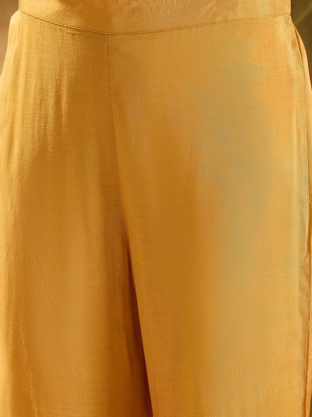 Women Embroidered Kurta Set