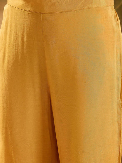 Women Embroidered Kurta Set