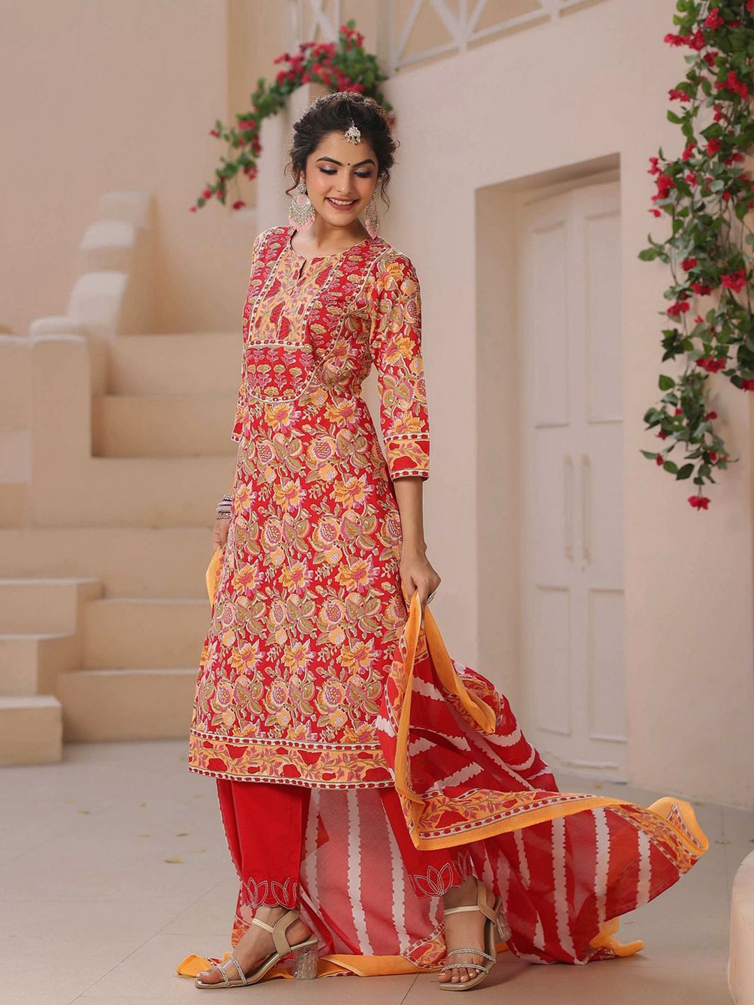 Dhiyona RR Women's Floral Printed Regular Sequinned Pure Cotton Kurta with Trousers & With Dupatta