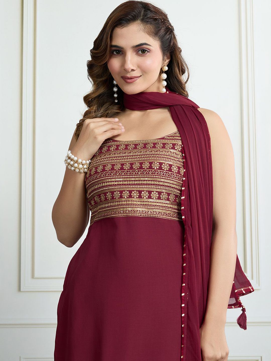 Dhiyona HOP Women Floral Embroidered Kurta with Sharara & Dupatta