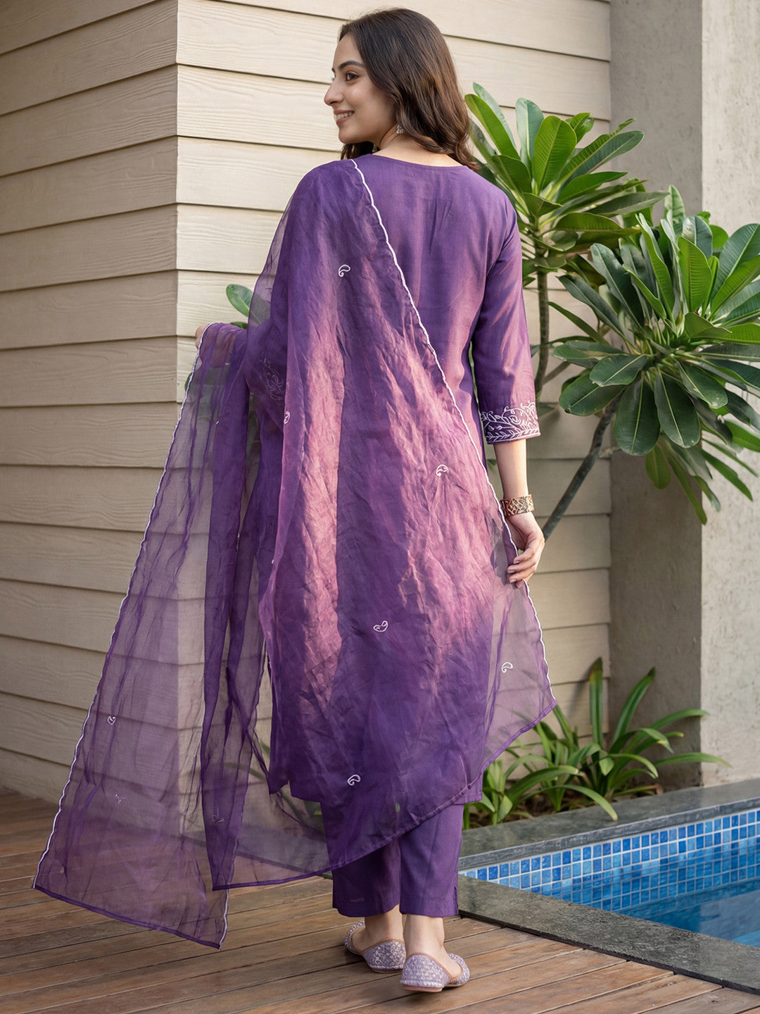Women Ethnic Motifs Embroidered Regular Thread Work Kurta with Trousers & With Dupatta