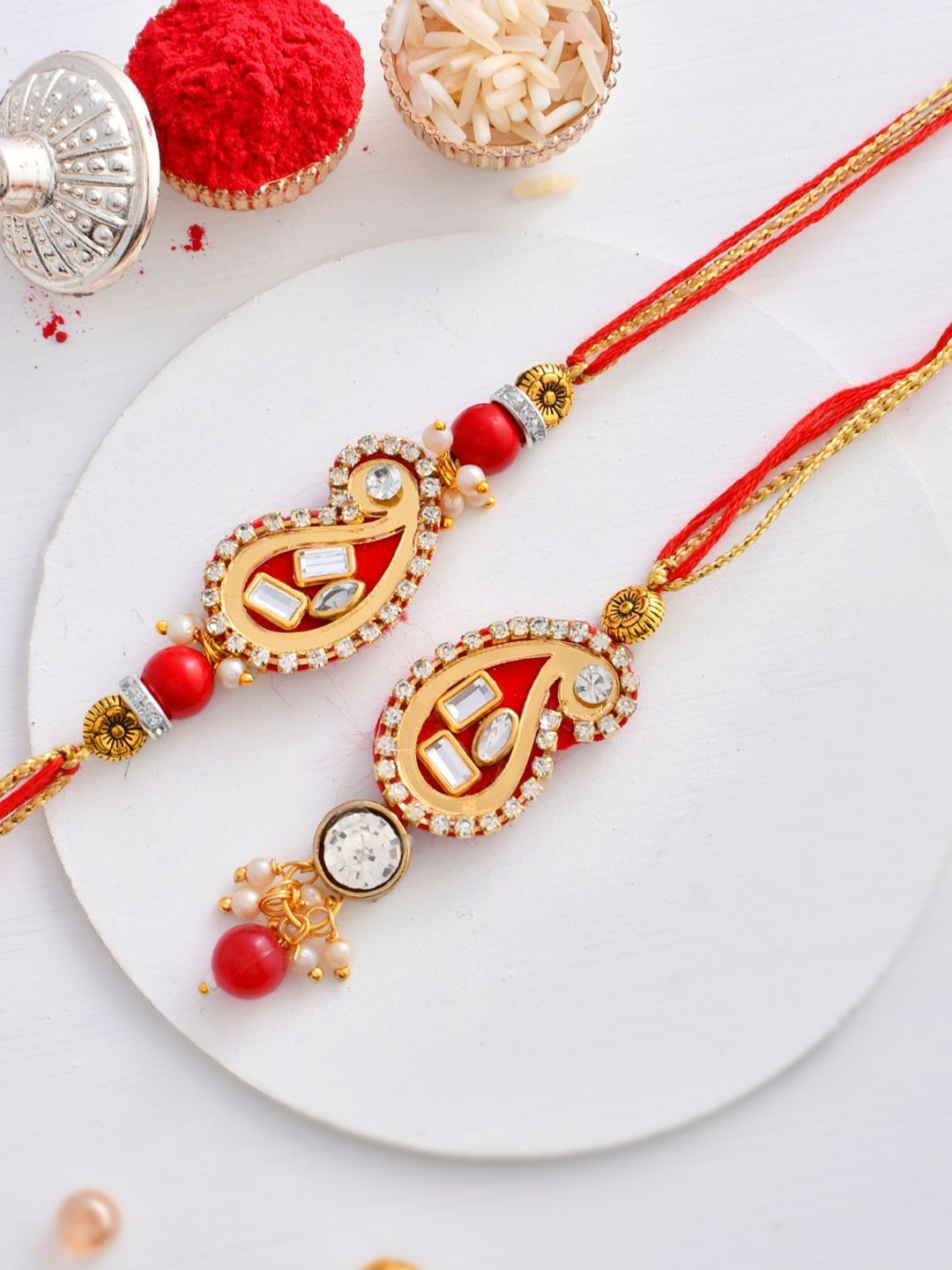 Dhiyona Rakhi