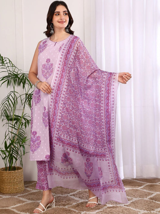 Dhiyona KL Women Floral Printed Regular Pure Cotton Kurta with Trousers & With Dupatta