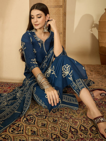 Women Teal Floral Printed Regular Mirror Work Kurta Set With Trousers & Dupatta