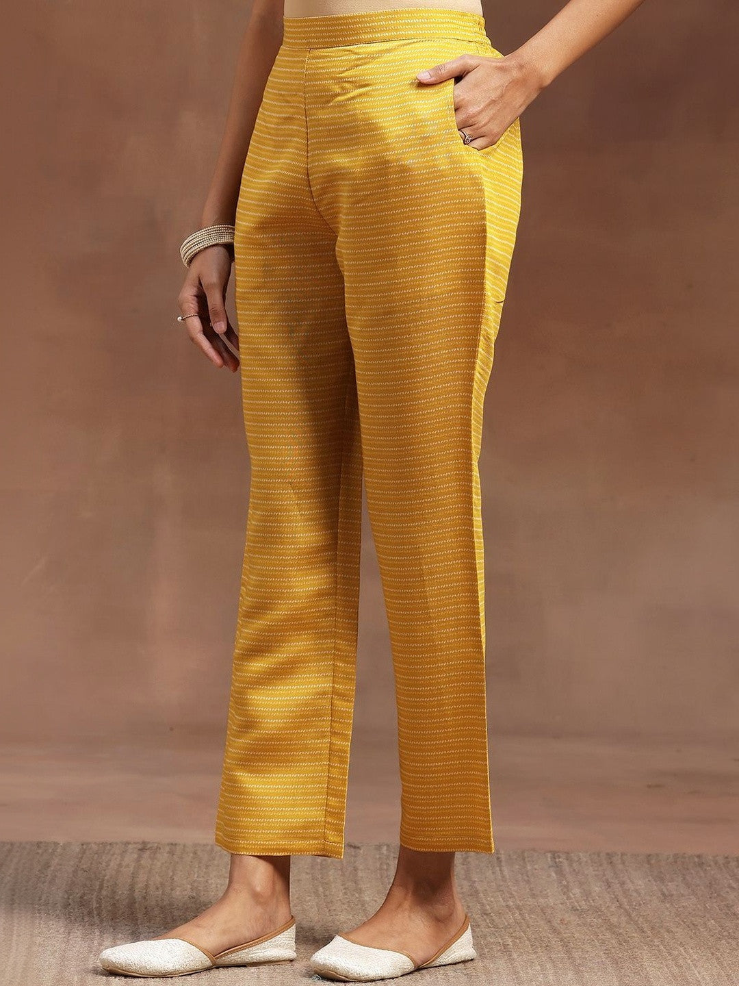 Women Ethnic Motifs Printed Regular Mirror Work Kurta with Trousers & With Dupatta