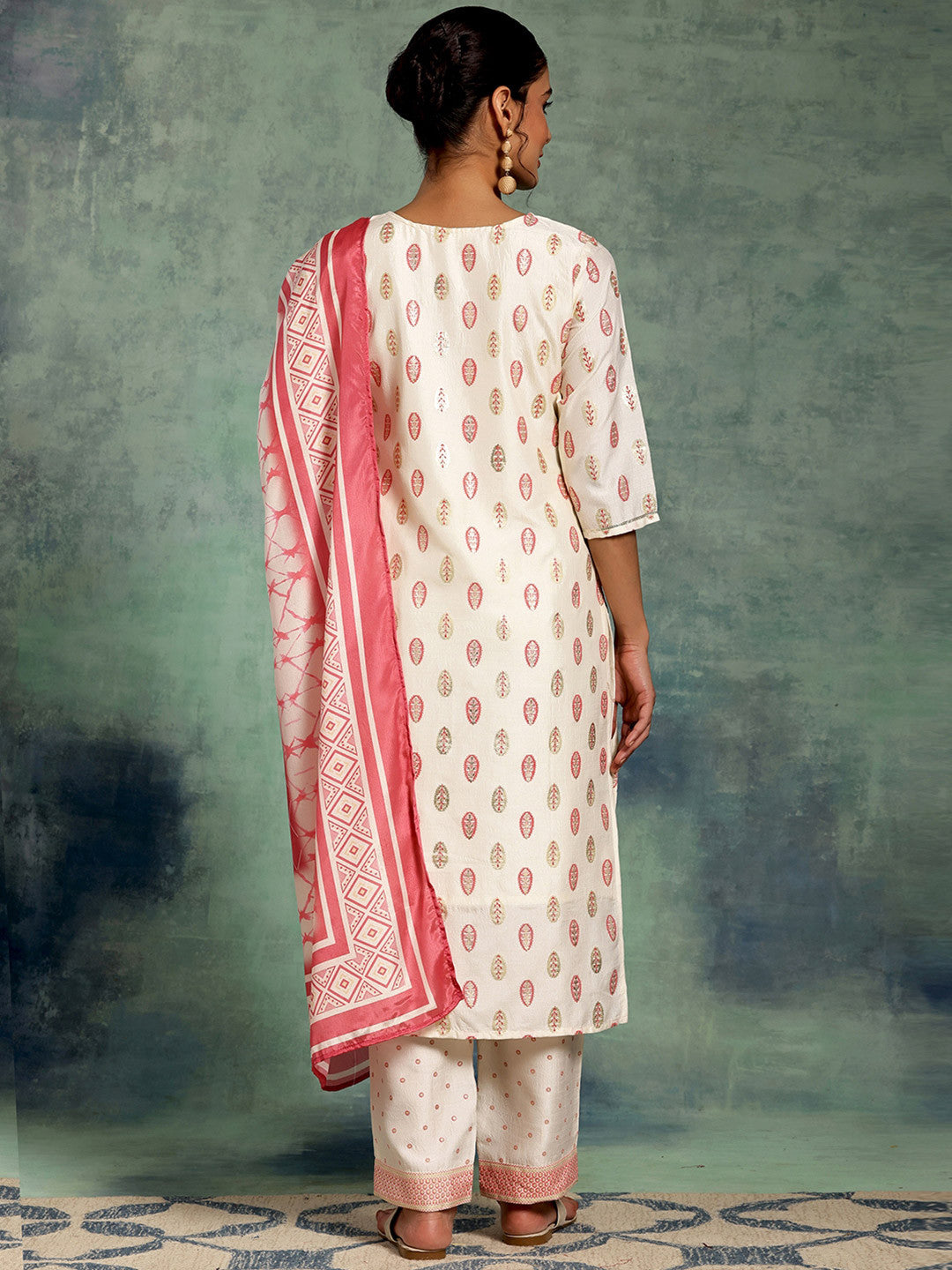 Women Ethnic Motifs Printed Regular Thread Work Kurta with Trousers & With Dupatta
