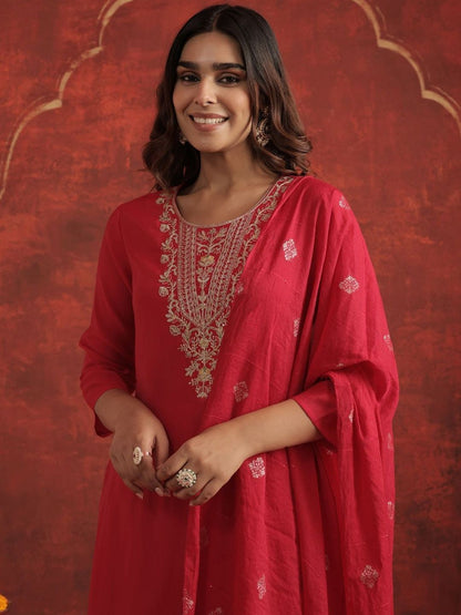 Floral Yoke Design Round Neck Thread Work Straight Kurta With Trousers & Dupatta