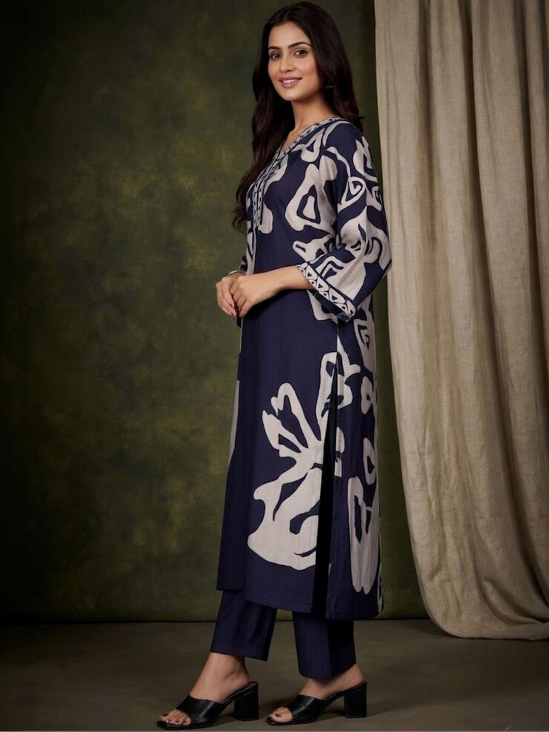 Printed Chanderi Silk V-Neck Kurta & Trousers