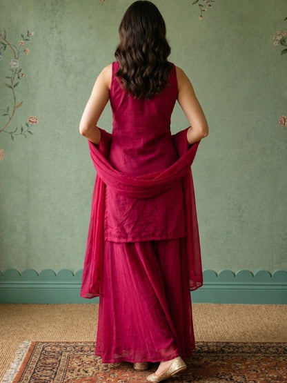 Women Floral Embroidered Regular Thread Work Kurta with Sharara & With Dupatta