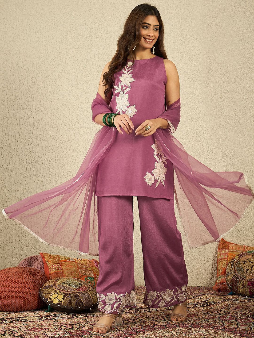 Dhiyona IN Women Floral Embroidered Regular Kurti With Palazzos & Dupatta
