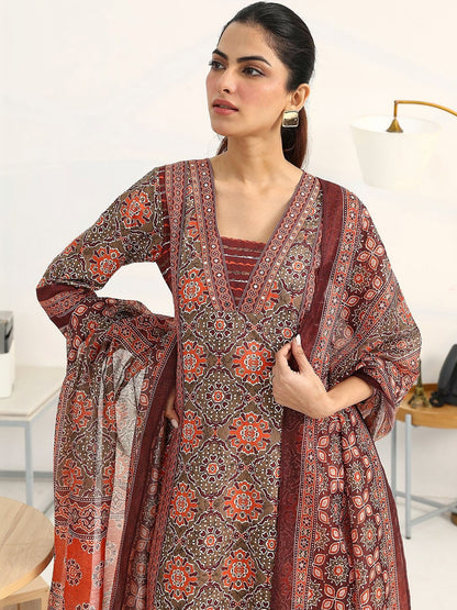 Women Ethnic Motifs Printed Regular Kurta with Trousers & With Dupatta