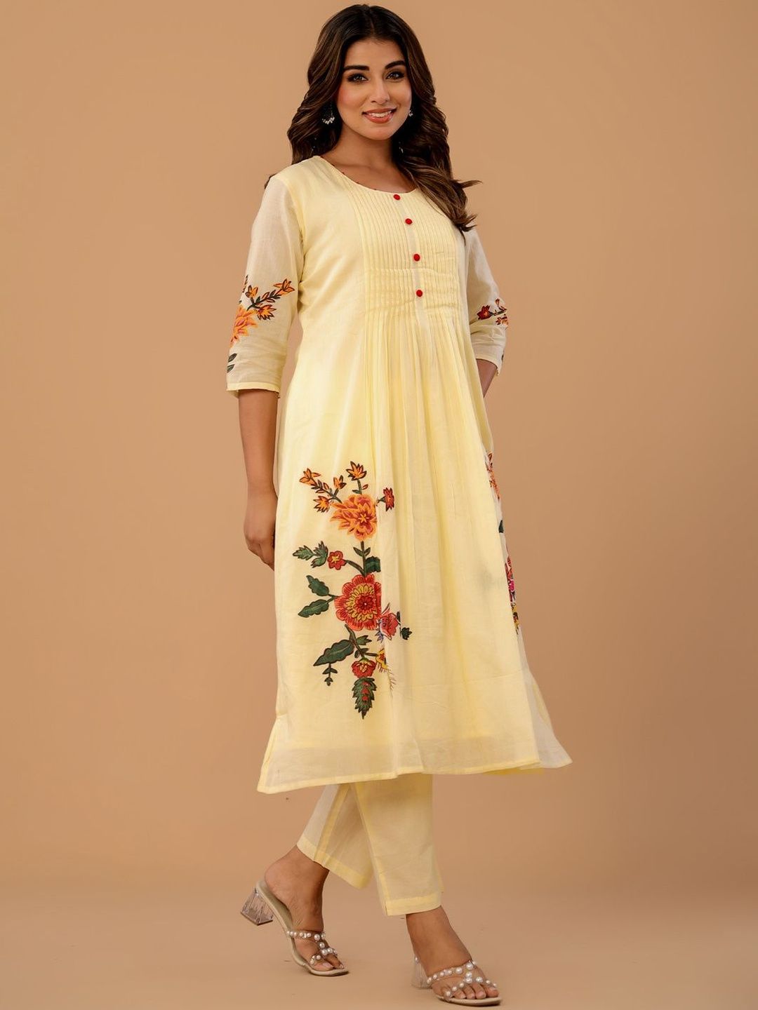 Dhiyona IE Women Floral Printed Pleated Pure Cotton Kurta with Trousers