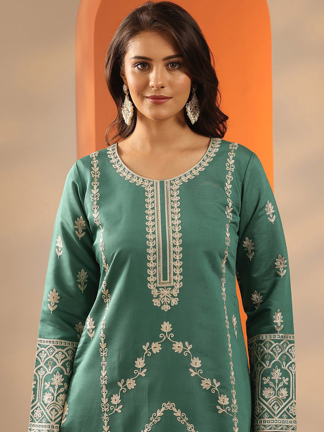Floral Embroidered Thread Work Round Neck Kurta With Trousers & Dupatta