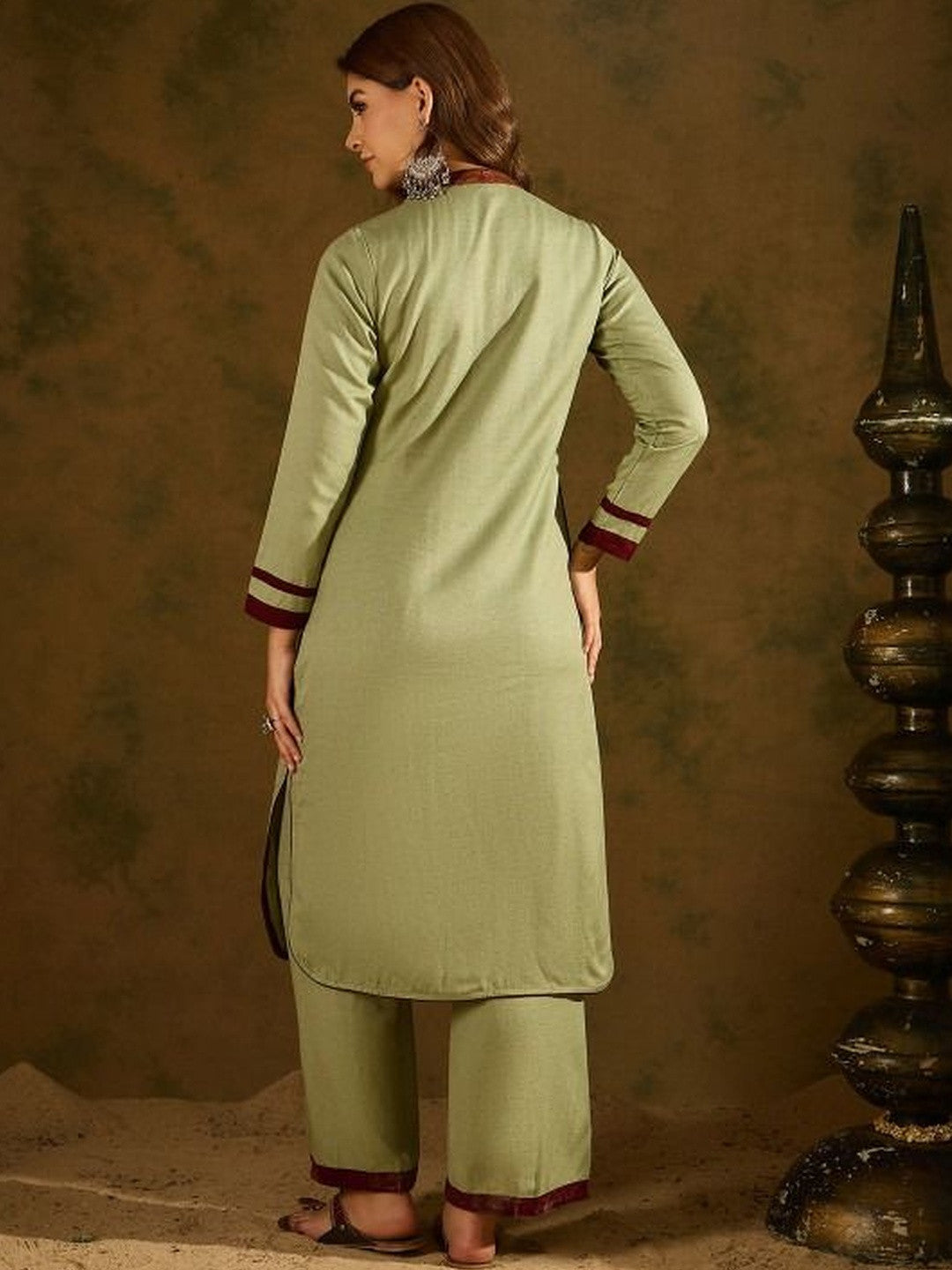 Mandarin Collar Kurta & Trousers