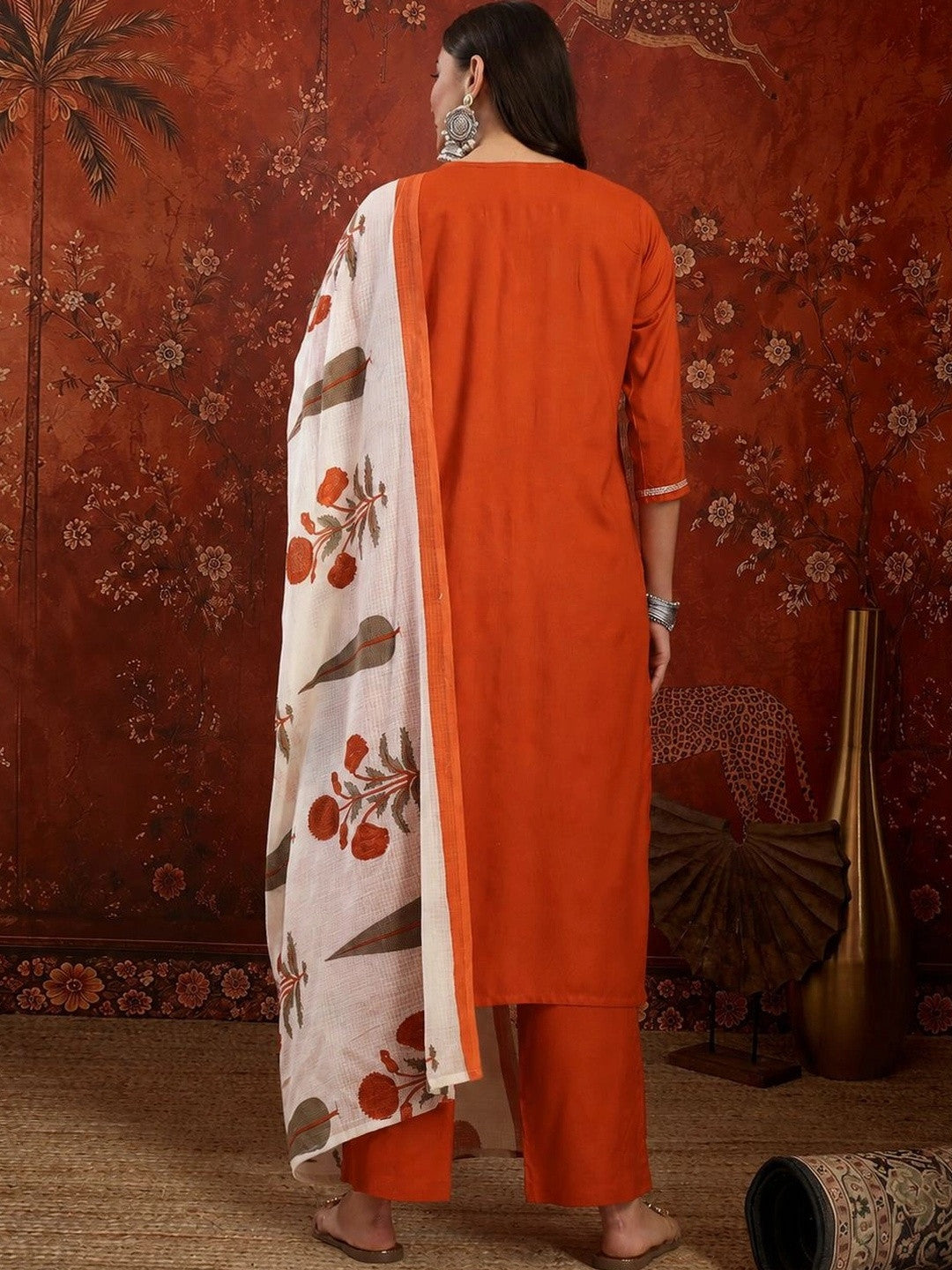 Women Floral Regular Kurta with Trousers & With Dupatta