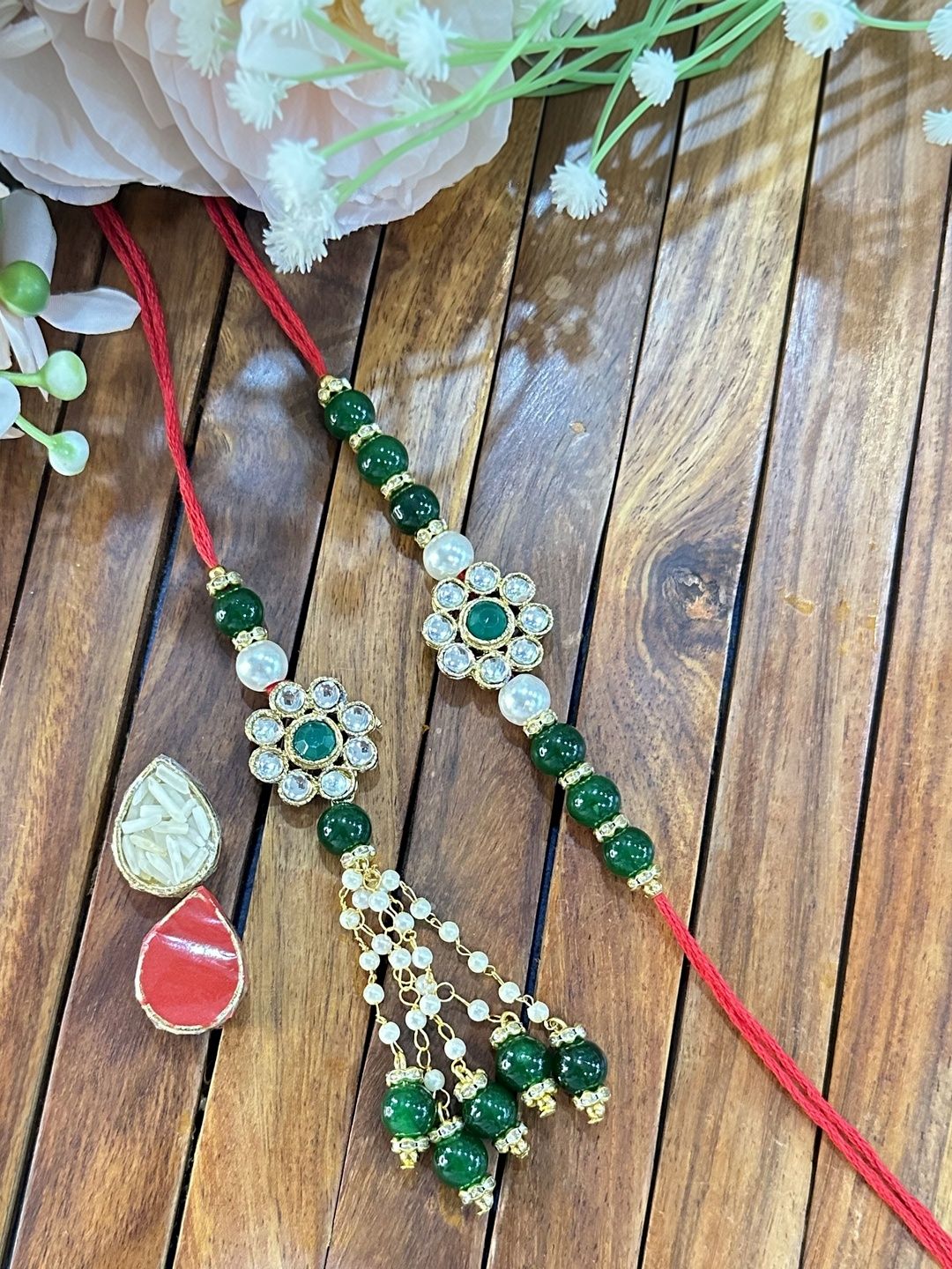 Dhiyona Rakhi