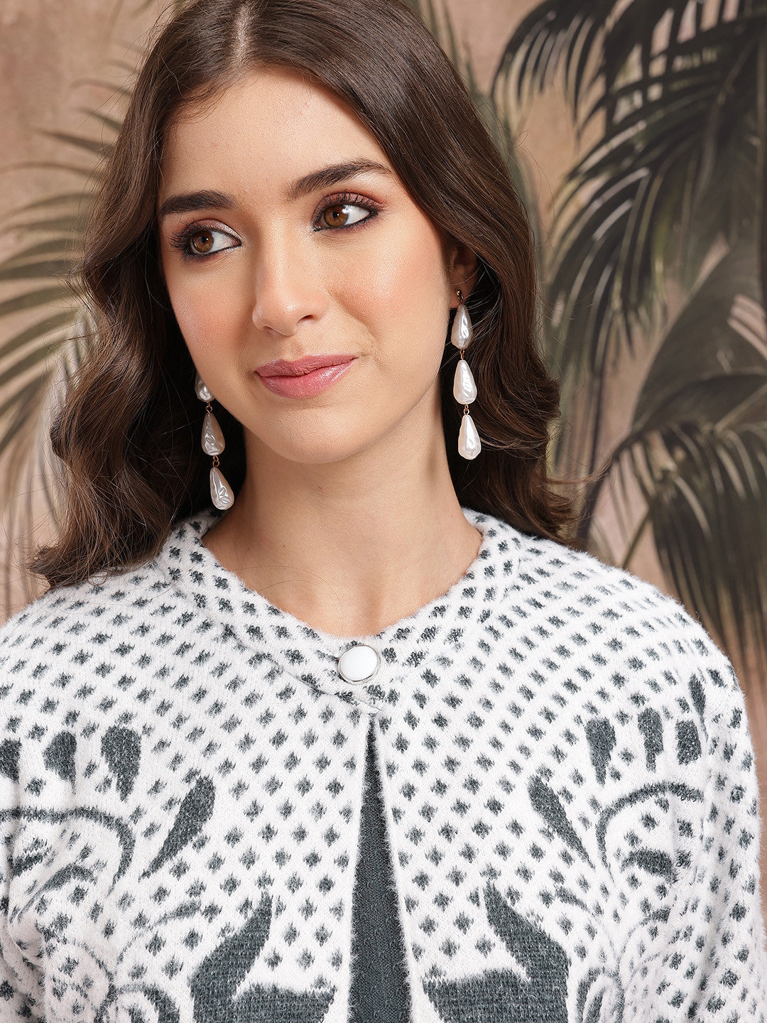 Geometric Self-Design Straight Winter Kurta with Trousers & Jacket