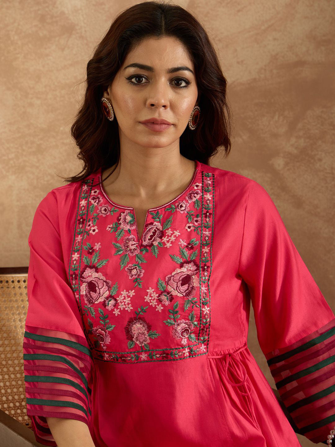 Women Floral Embroidered Empire Thread Work Liva Kurta with Trousers