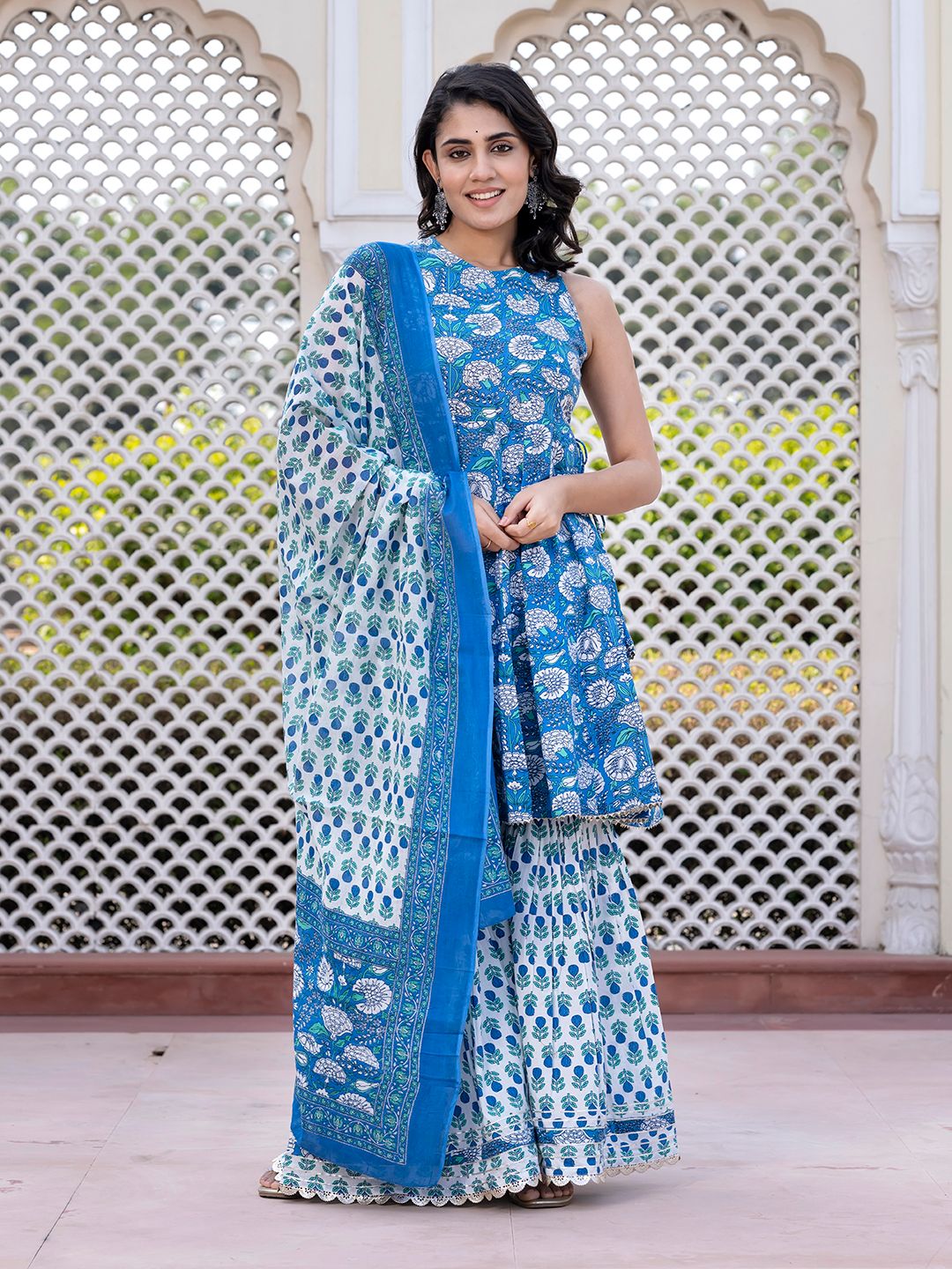 Dhiyona KL Women Floral Printed Regular Pure Cotton Kurta with Palazzos & With Dupatta