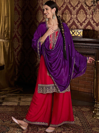 Dhiyona CH Floral Embroidered Regular Sequinned Kurta Set with Contrast Dupatta