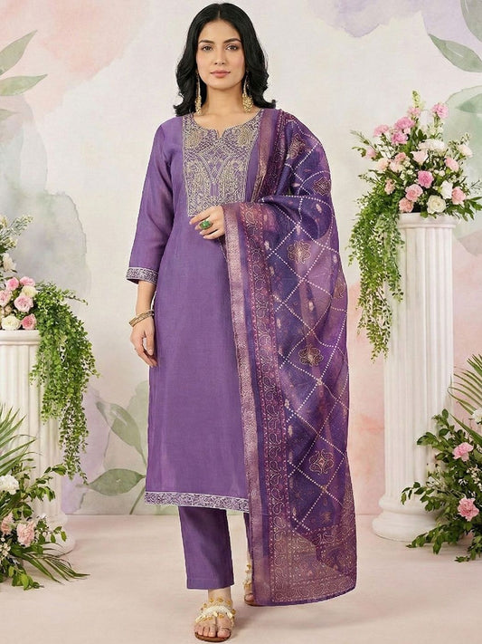 Dhiyona CH Women Ethnic Motifs Embroidered Regular Thread Work Kurta with Trousers & With Dupatta