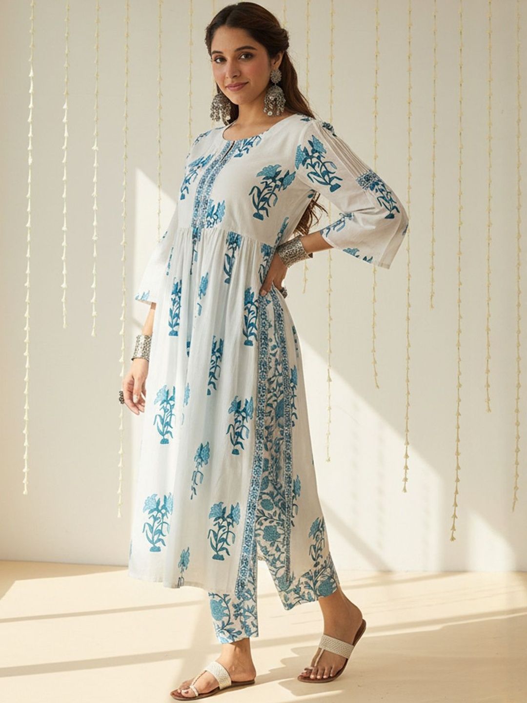 Dhiyona IE Floral Printed Empire V-Neck Pure Cotton A-Line Kurta with Trousers