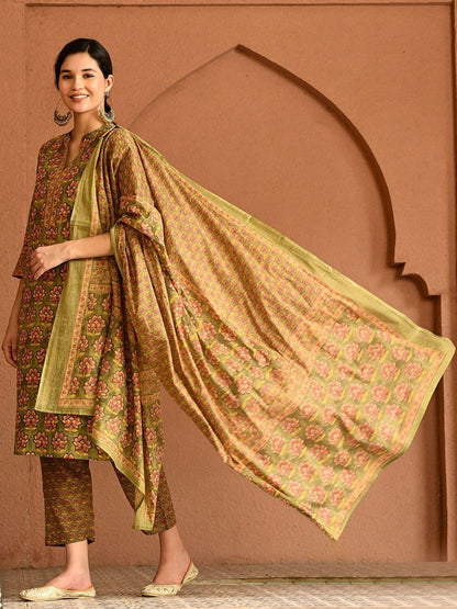 Women Floral Printed Regular Thread Work Pure Cotton Kurta with Trousers & With Dupatta