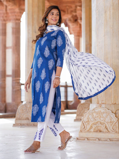 Dhiyona KL Paisley Printed Round Neck Straight Kurta With Trousers And Dupatta