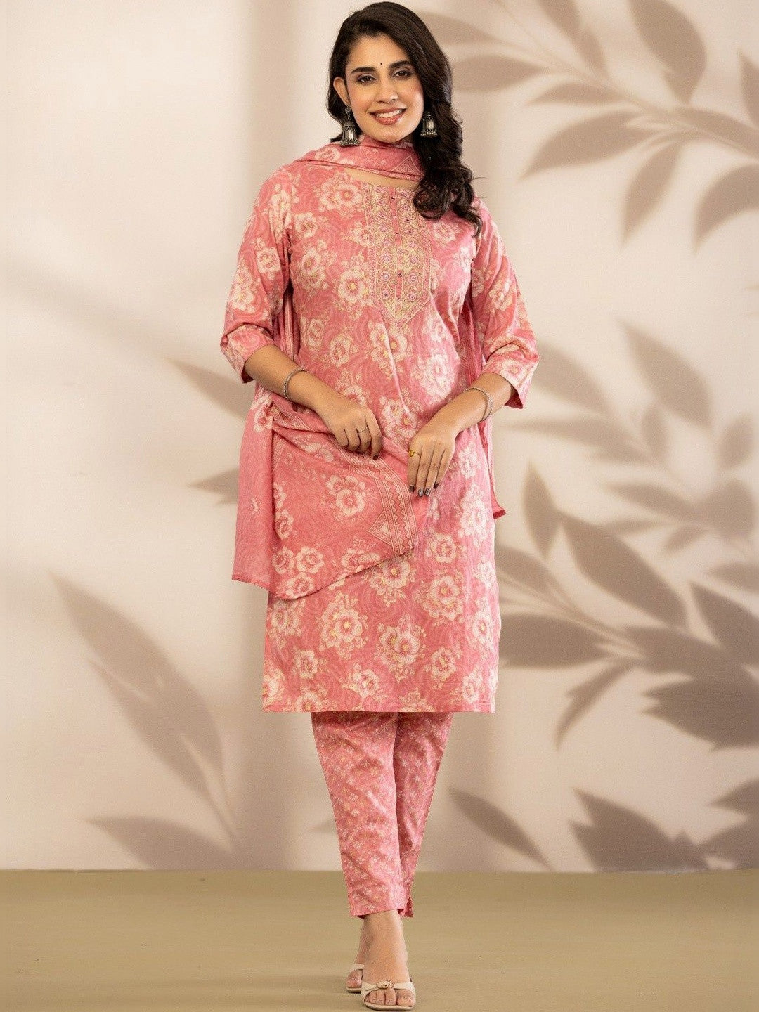 Women Floral Printed Regular Thread Work Pure Cotton Kurta with Trousers & With Dupatta