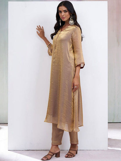 Dhiyona CH V-Neck Regular A-Line Kurta With Trousers