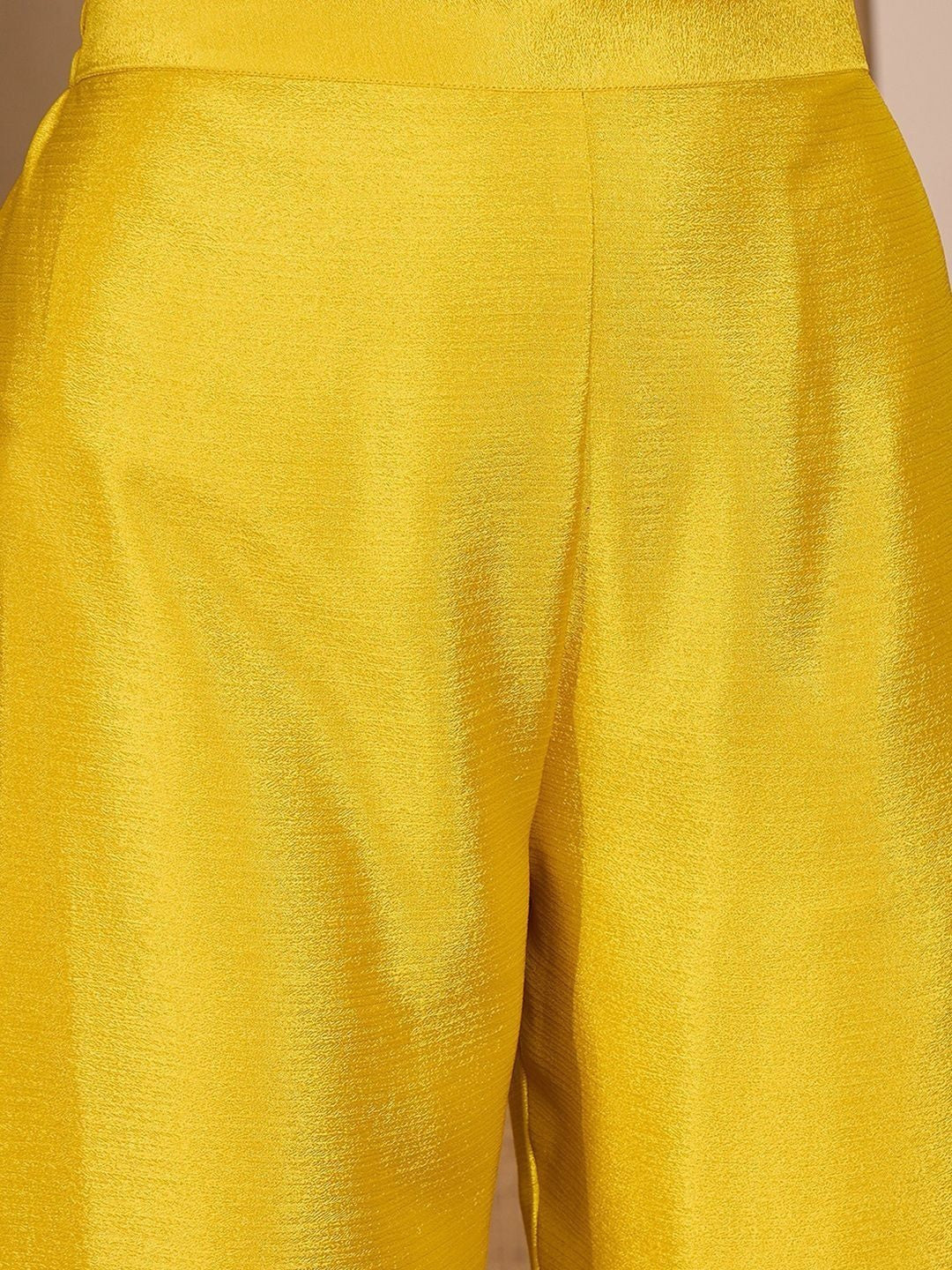 Embroidered Round Neck Kurta Trousers & Dupatta