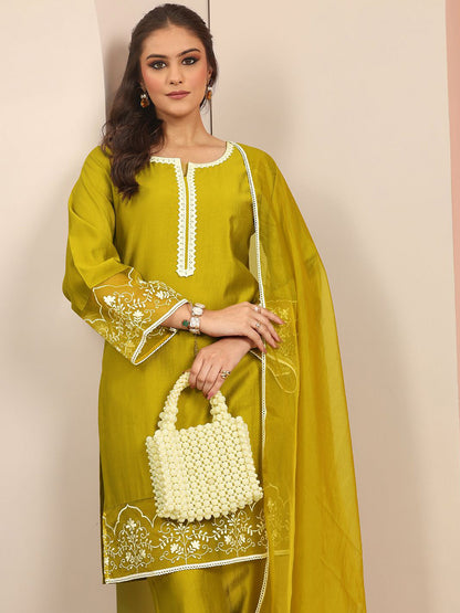 Women Solid Kurta with Trousers & Dupatta