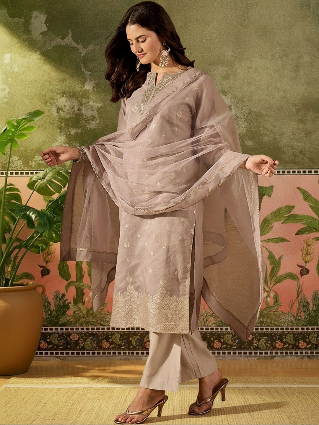 Embroidered Round Neck Kurta Sets