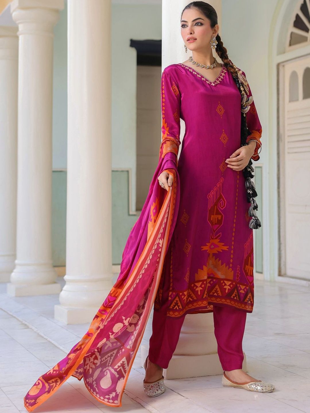 Dhiyona RR Women's Ethnic Motifs Printed Sequinned Regular Kurta Set With Dupatta