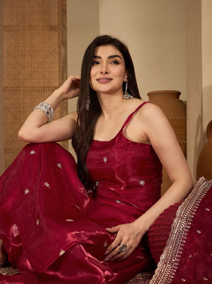 Dhiyona SN Ethnic Motifs Embroidered Round Neck Thread Work Kurta With Palazzos & Dupatta