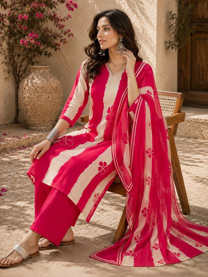 Women Floral Printed Regular Pure Cotton Kurta with Trousers & With Dupatta