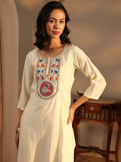 Women Ethnic Motifs Embroidered Regular Thread Work Chanderi Silk Kurta with Trousers & With Dupatta