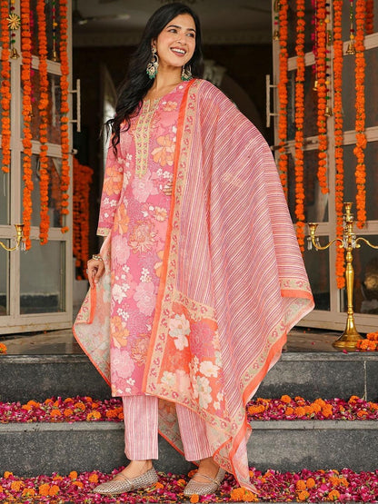 Dhiyona KL Women Floral Printed Regular Kurta with Trousers & Dupatta