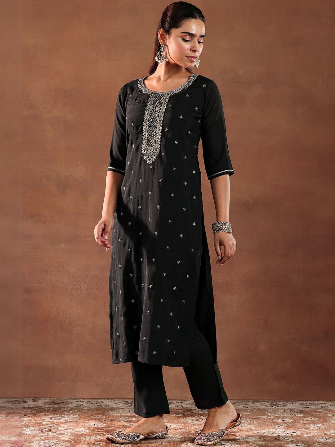 Ethnic Motifs Embroidered Thread Work Kurta With Trousers & Dupatta