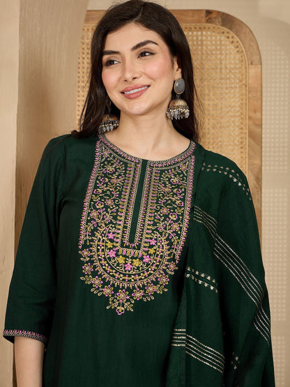 Ethnic Motifs Embroidered Thread Work Straight Kurta with Trouser & Dupatta