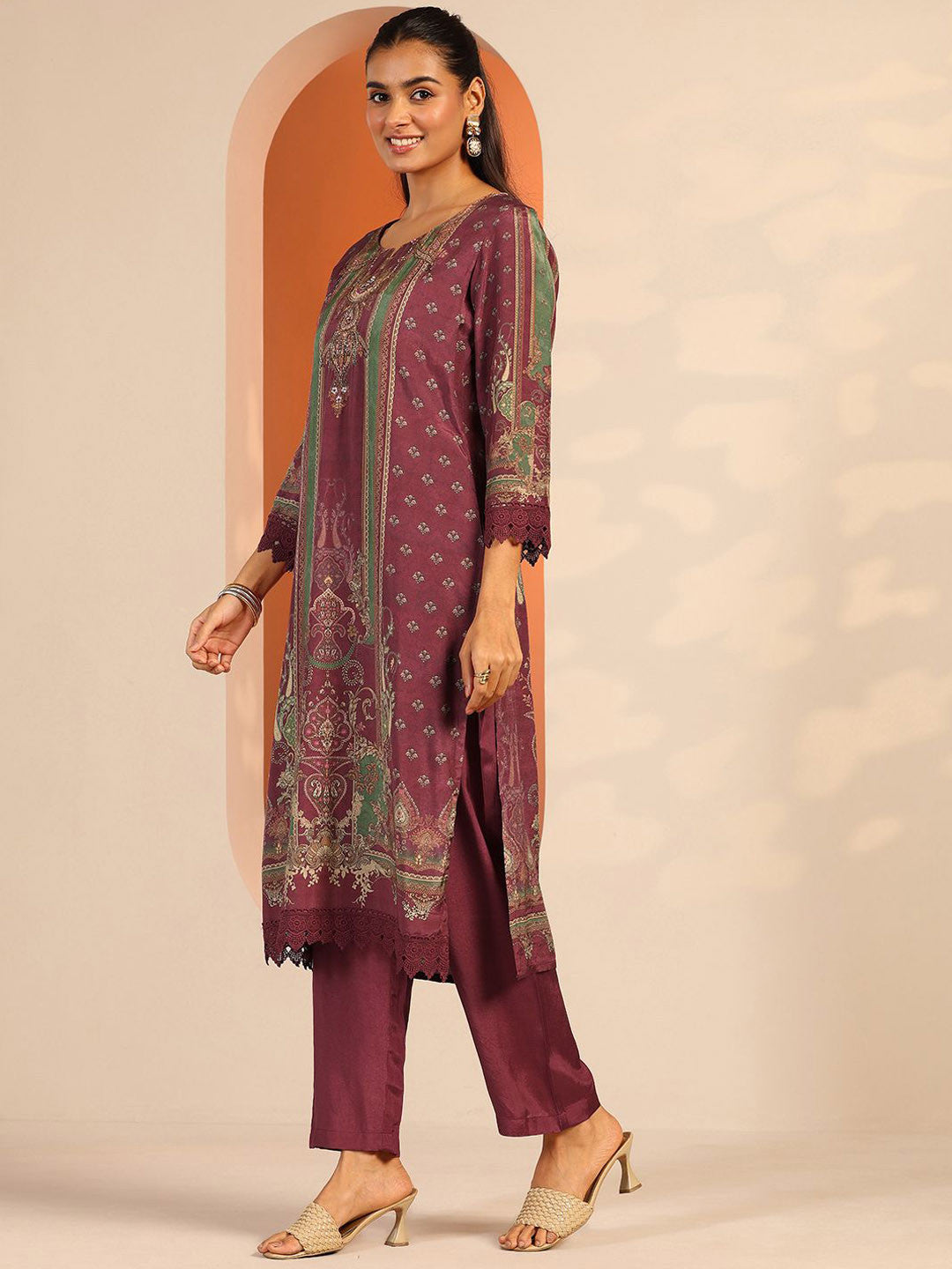 Women Ethnic Motifs Printed Kurta with Trousers & Dupatta