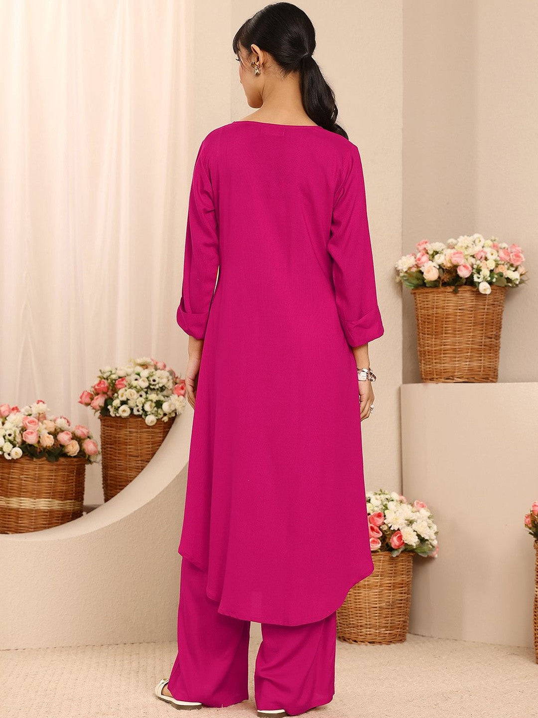 Women Pink Solid Viscose Rayon A-Line Kurta Set
