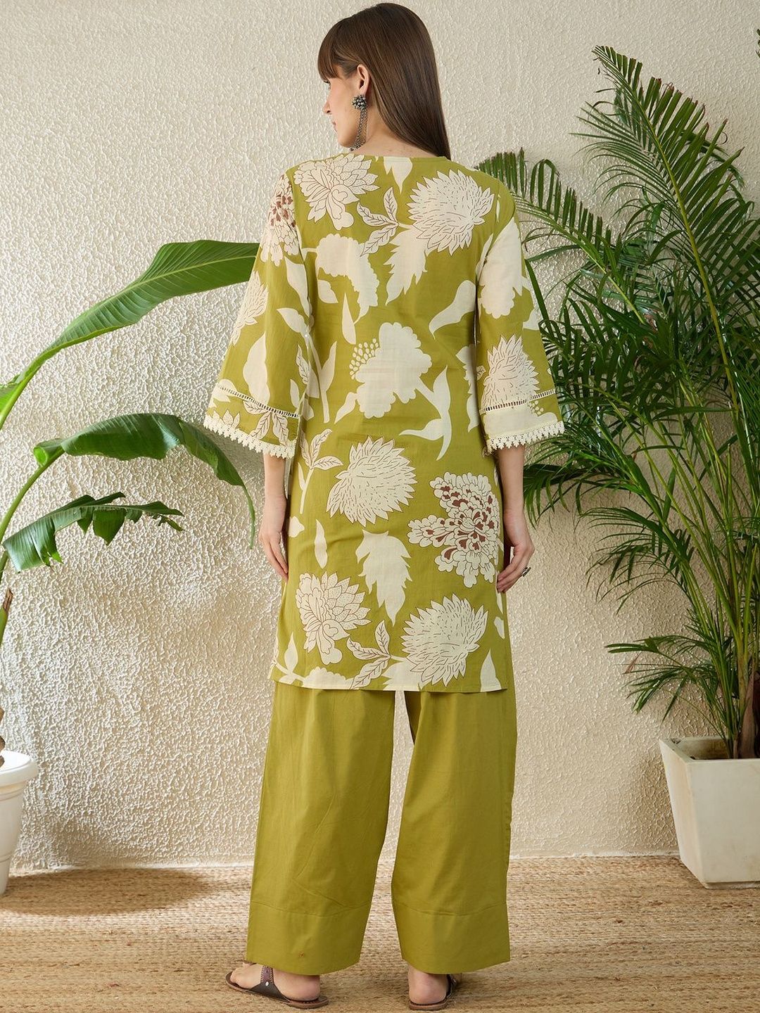 Dhiyona IE Printed V-Neck Three-Quarter Sleeves Pure Cotton Tunic And Trousers