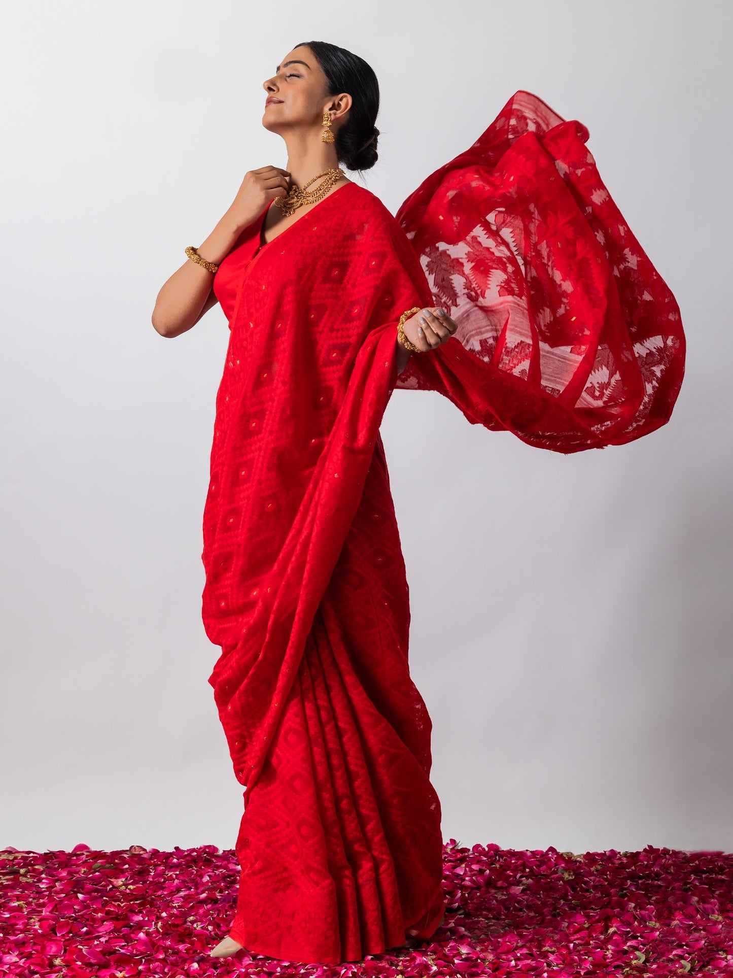 Dhiyona ST Rosemati Red Jamdani Cotton Saree