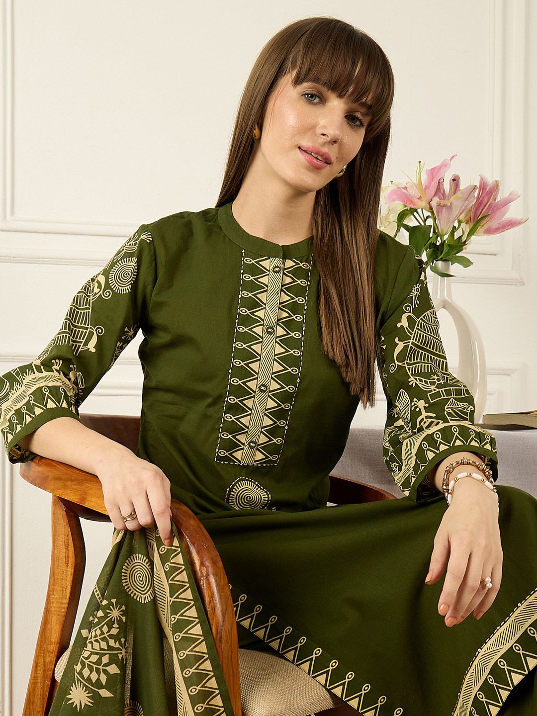 Dhiyona IE Floral Printed Thread Work Pure Cotton Kurta With Palazzos & Dupatta