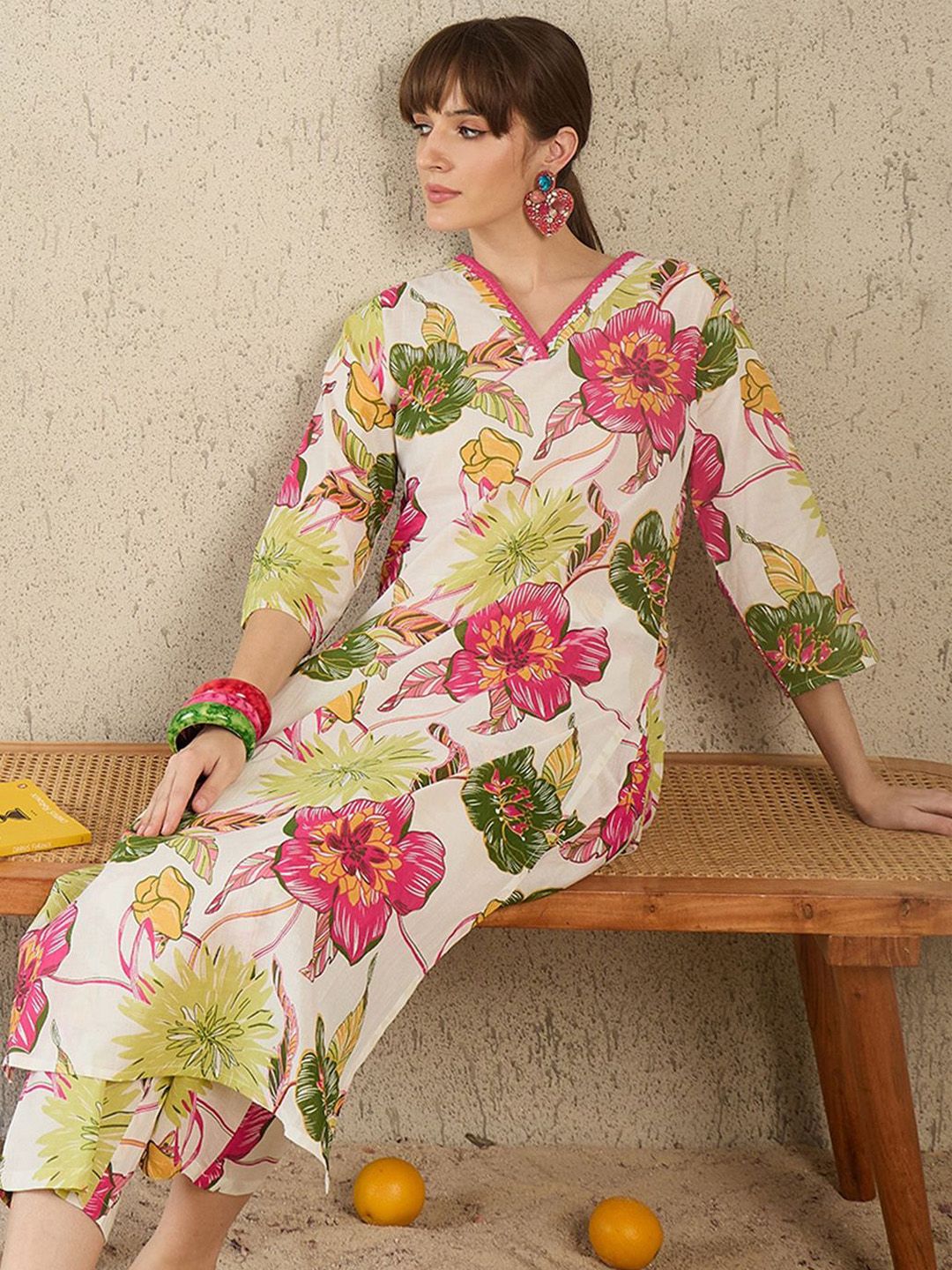 Dhiyona IE Women Floral Printed Pure Cotton Kurta with Trouser