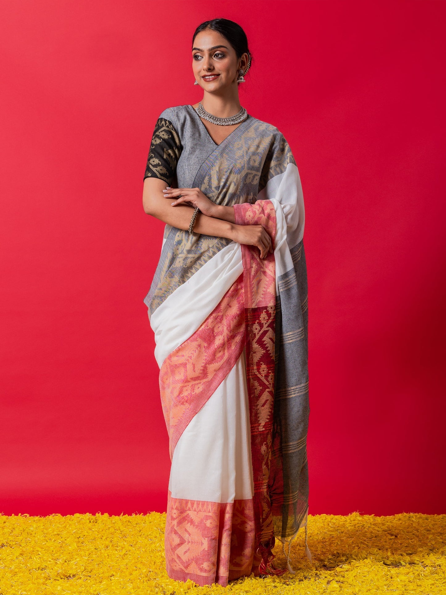 Dhiyona ST White Ghoomar Ganga Yamuna Cotton Saree with Blouse Fabric