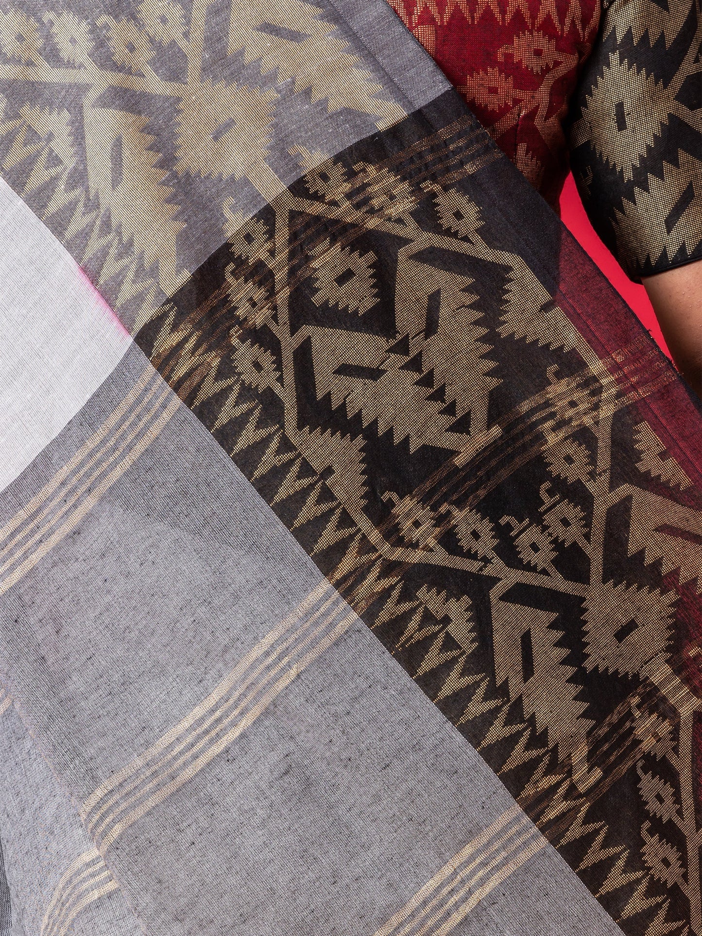 Dhiyona ST White Ghoomar Ganga Yamuna Cotton Saree with Blouse Fabric