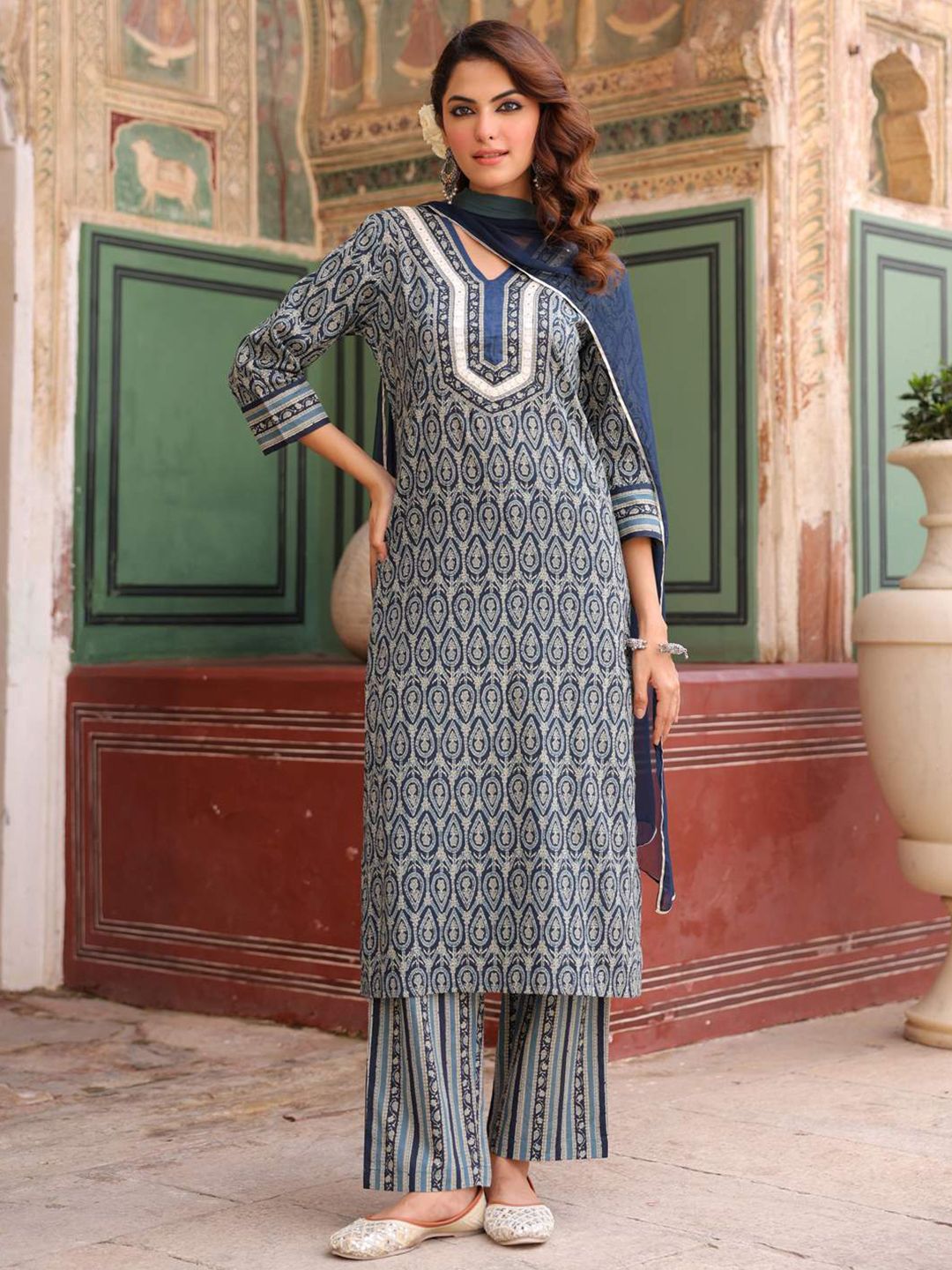 Dhiyona RR Women's Ethnic Motifs Printed Regular Pure Cotton Kurta with Trousers & With Dupatta